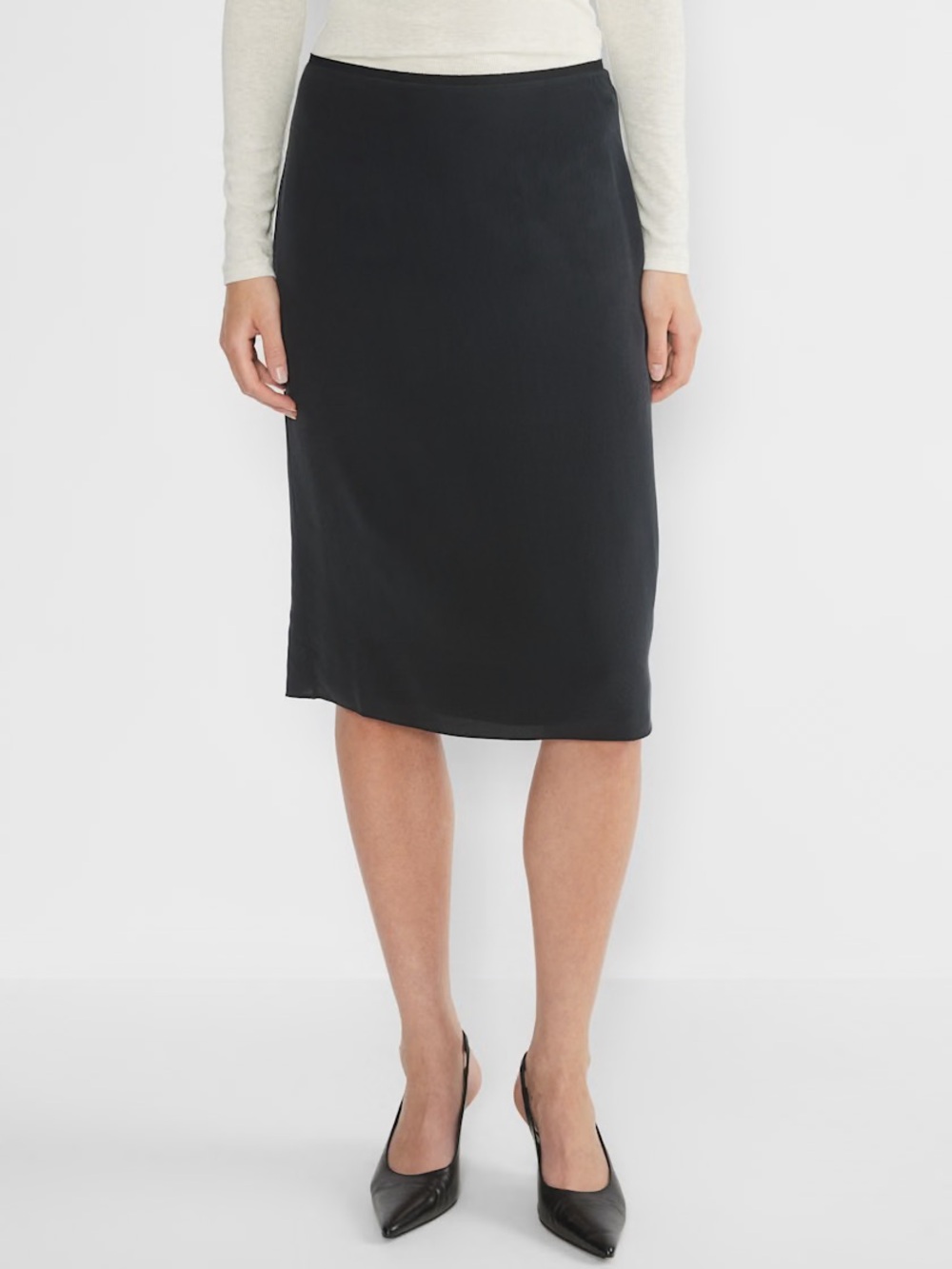 Aritzia Wilfred Isadora Silk Skirt, size 8, Black NWT